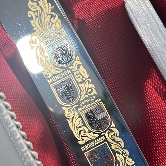 Anton Wingen Jr. Carving Set - Picture 4 of 10